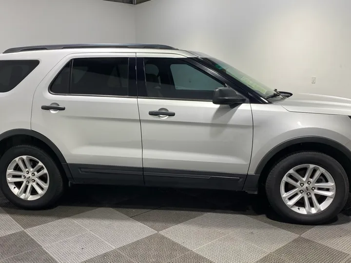 Ingot Silver Metallic, 2016 FORD EXPLORER Image 4