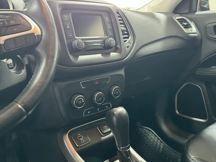 Redline Pearlcoat, 2018 JEEP COMPASS Image 24