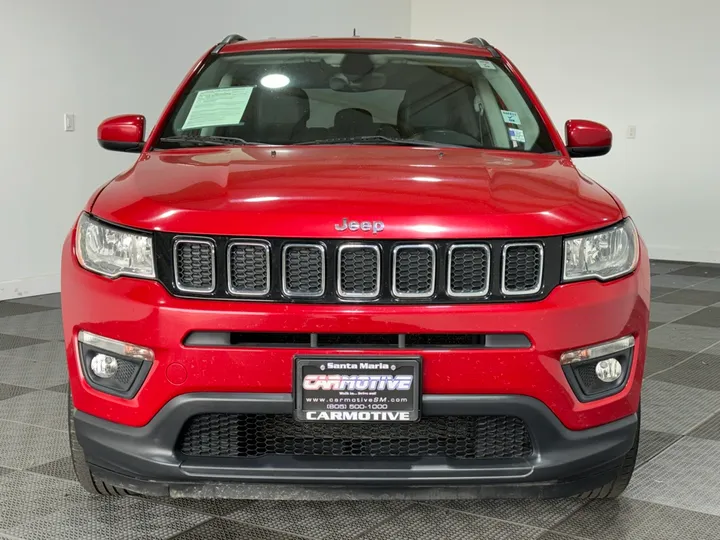 Redline Pearlcoat, 2018 JEEP COMPASS Image 2