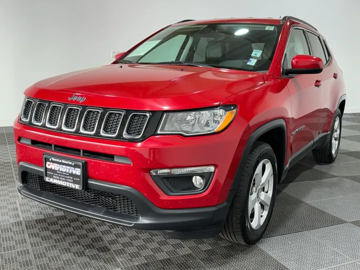 Redline Pearlcoat, 2018 JEEP COMPASS Image 3