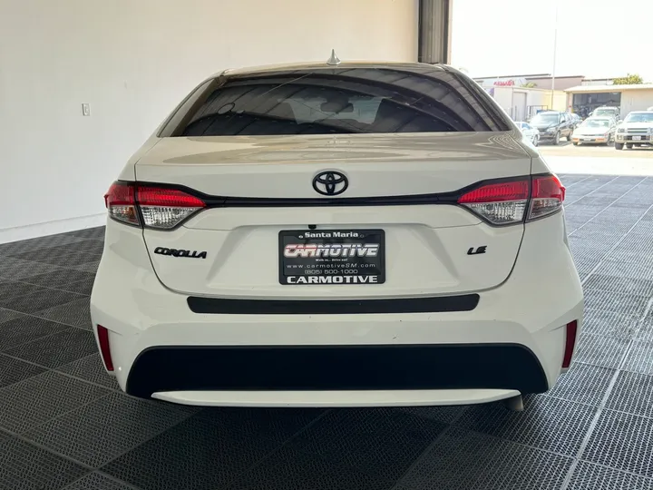 White, 2021 TOYOTA COROLLA Image 8