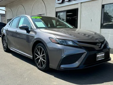 Gray, 2022 TOYOTA CAMRY Image 