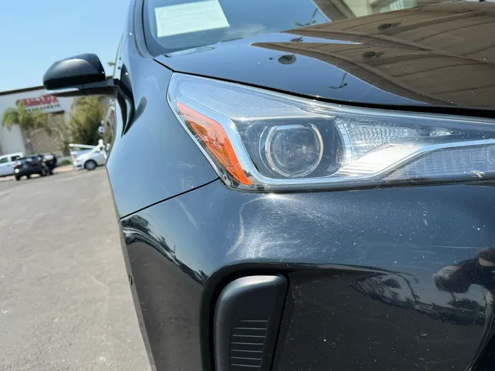 Midnight Black Metallic, 2019 TOYOTA PRIUS Image 4