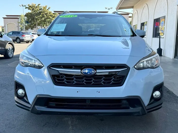 Cool Gray Khaki, 2019 SUBARU CROSSTREK Image 2