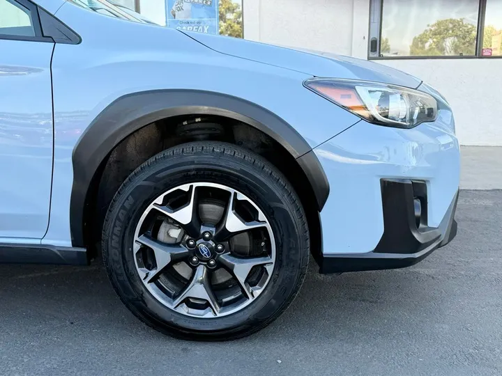 Cool Gray Khaki, 2019 SUBARU CROSSTREK Image 5