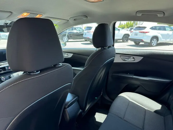 Steel Gray, 2023 KIA FORTE Image 18