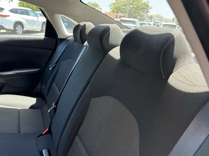 Steel Gray, 2023 KIA FORTE Image 19