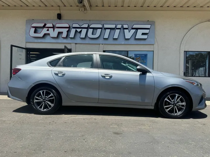 Steel Gray, 2023 KIA FORTE Image 3