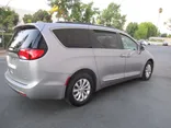 GREY, 2017 CHRYSLER PACIFICA Thumnail Image 5
