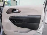 GREY, 2017 CHRYSLER PACIFICA Thumnail Image 16