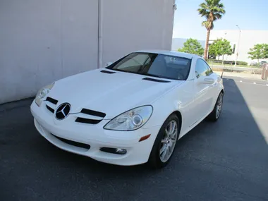 WHITE, 2005 MERCEDES-BENZ SLK-CLASS Image 