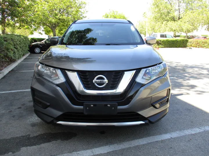 GREY, 2017 NISSAN ROGUE Image 2