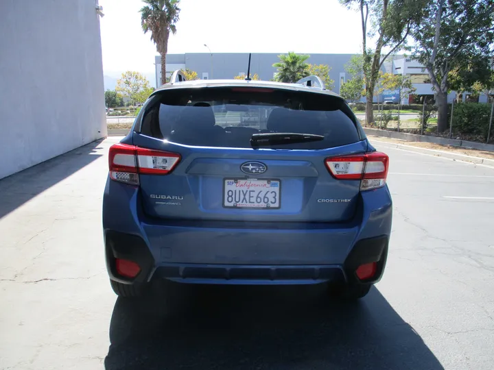 BLUE, 2018 SUBARU CROSSTREK Image 6
