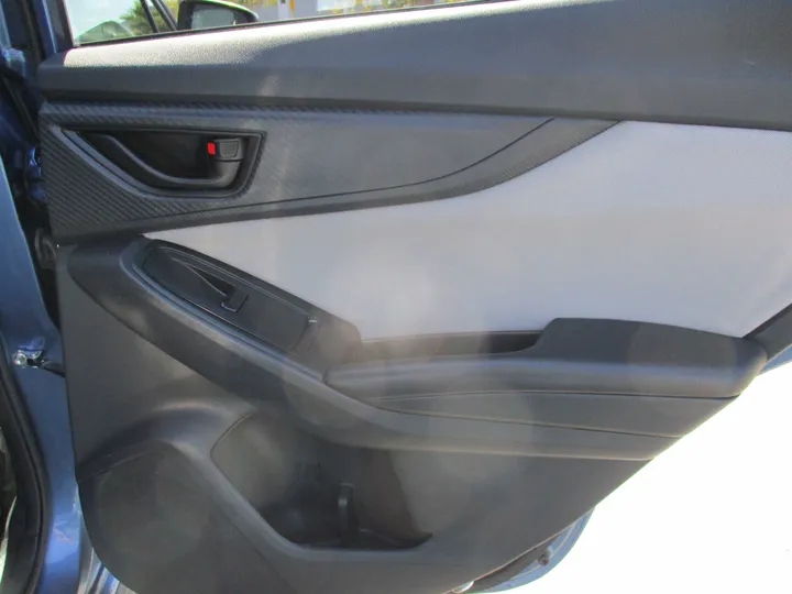 BLUE, 2018 SUBARU CROSSTREK Image 16