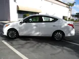 WHITE, 2018 NISSAN VERSA Thumnail Image 8