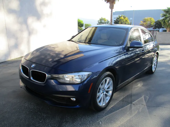 BLUE, 2017 BMW 3 SERIES Image 1