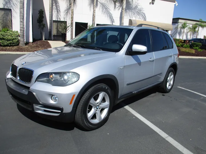 SILVER, 2008 BMW X5 Image 3