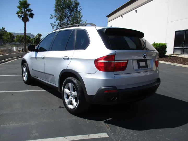 SILVER, 2008 BMW X5 Image 7