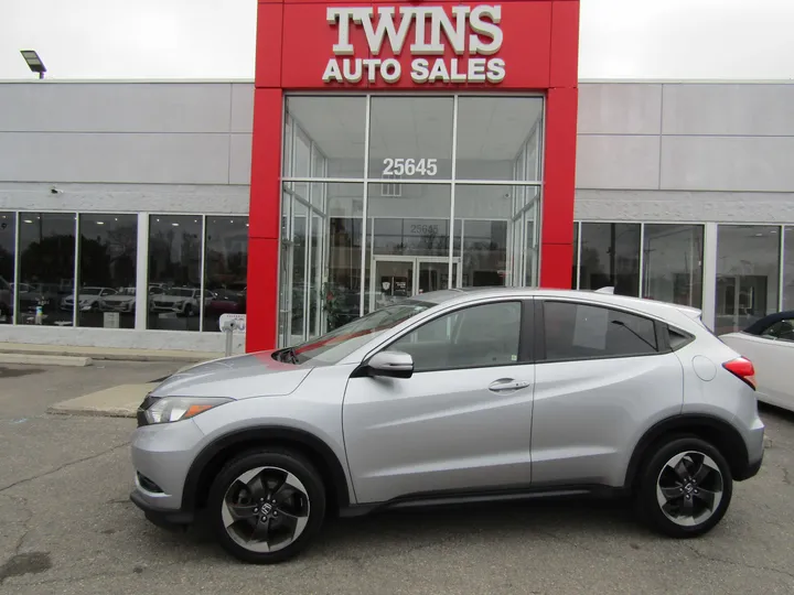 SILVER, 2018 HONDA HR-V Image 2