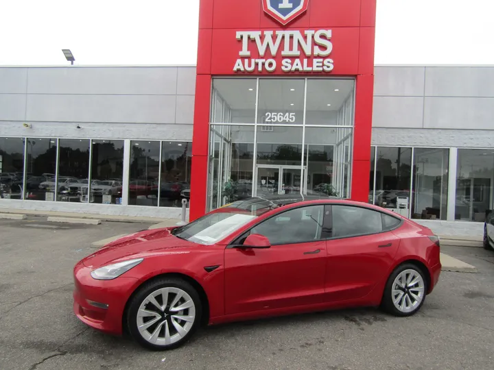 RED, 2021 TESLA MODEL 3 Image 2