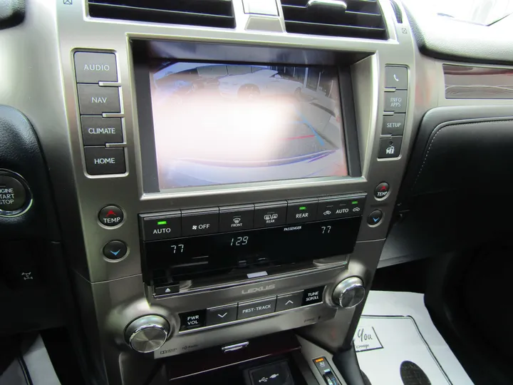 SILVER, 2019 LEXUS GX Image 18