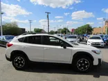 WHITE, 2018 SUBARU CROSSTREK Thumnail Image 5