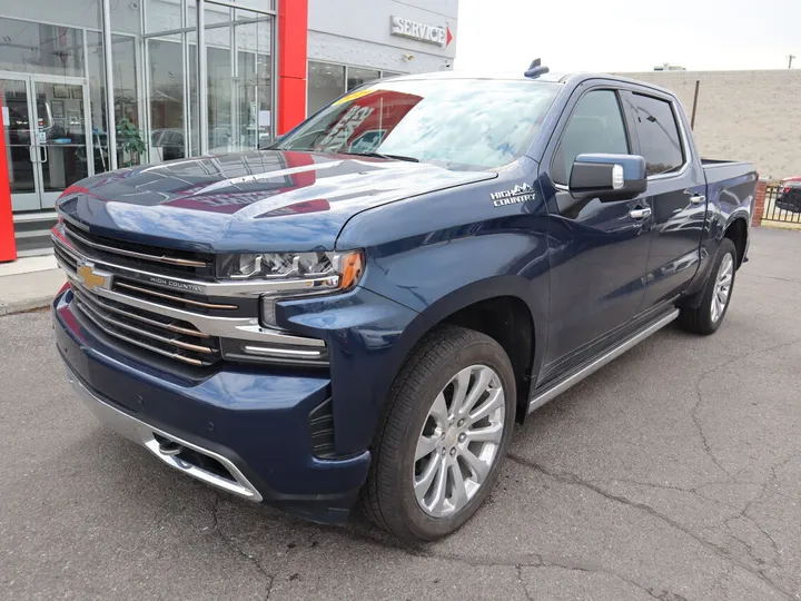 Blue, 2019 CHEVROLET SILVERADO 1500 CREW CAB Image 2