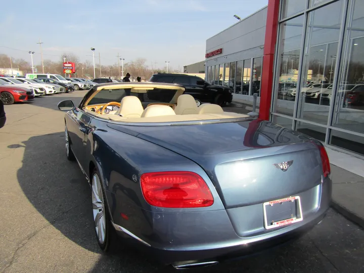 GREY, 2012 BENTLEY CONTINENTAL Image 23