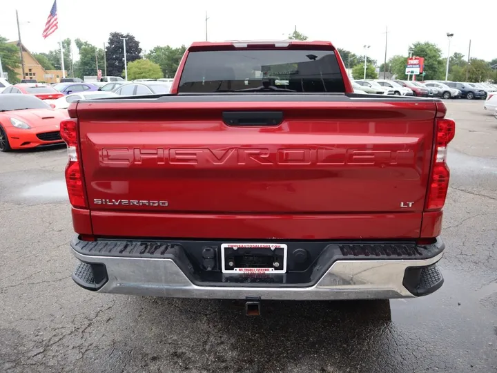 BURGUNDY, 2019 CHEVROLET SILVERADO 1500 DOUBLE CAB Image 6