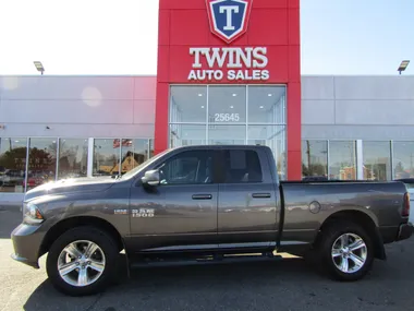 GREY, 2017 RAM 1500 QUAD CAB Image 30