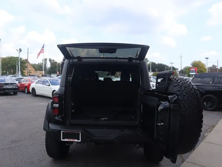 BLACK, 2023 FORD BRONCO Image 7