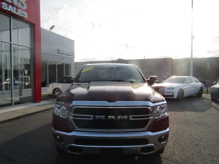 RED, 2020 RAM 1500 QUAD CAB Image 3