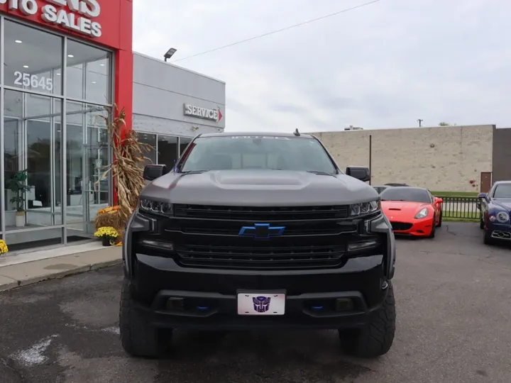 GRAY, 2020 CHEVROLET SILVERADO 1500 CREW CAB Image 5