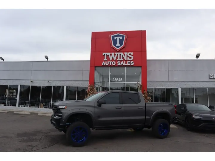 GRAY, 2020 CHEVROLET SILVERADO 1500 CREW CAB Image 1