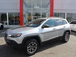 GRAY, 2020 JEEP CHEROKEE Thumnail Image 2