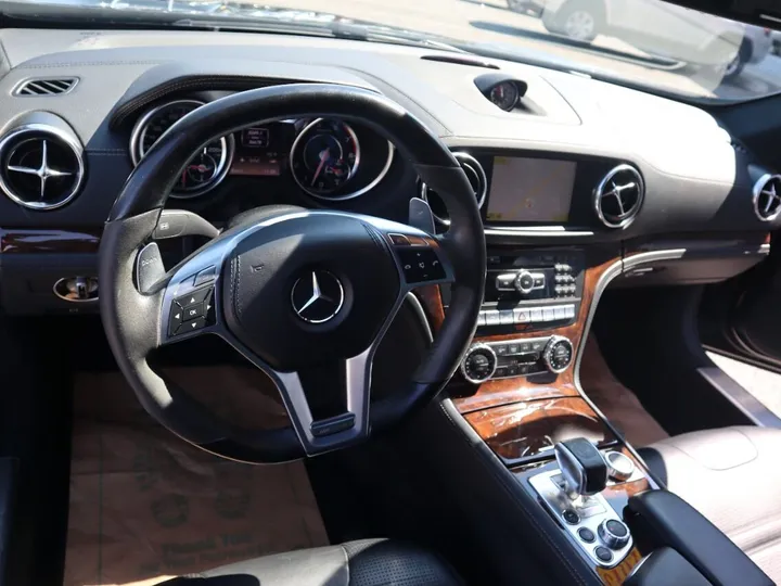 BLACK, 2013 MERCEDES-BENZ SL-CLASS Image 10