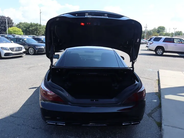 BLACK, 2013 MERCEDES-BENZ SL-CLASS Image 16