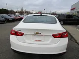 WHITE, 2018 CHEVROLET MALIBU Thumnail Image 7