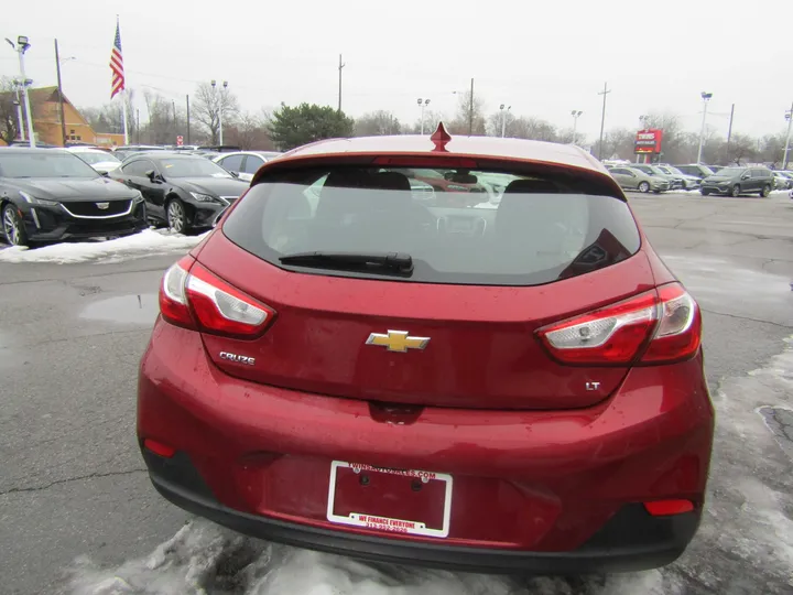 RED, 2018 CHEVROLET CRUZE Image 6