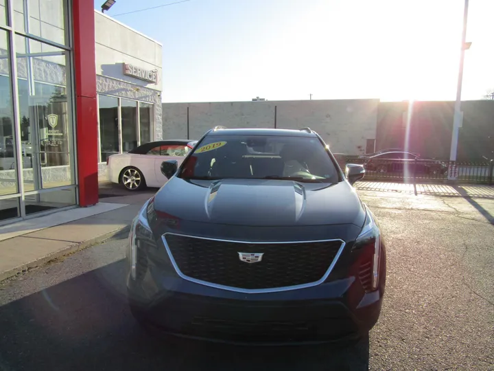 BLUE, 2019 CADILLAC XT4 Image 2