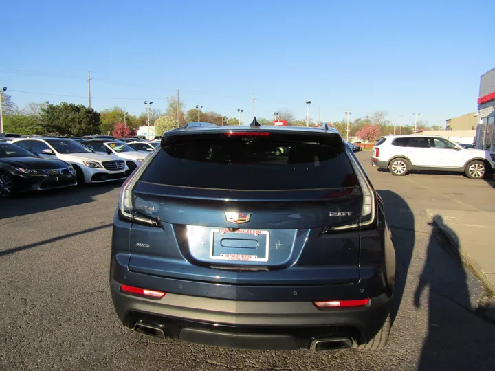 BLUE, 2019 CADILLAC XT4 Image 6