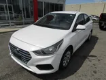 WHITE, 2019 HYUNDAI ACCENT Thumnail Image 2