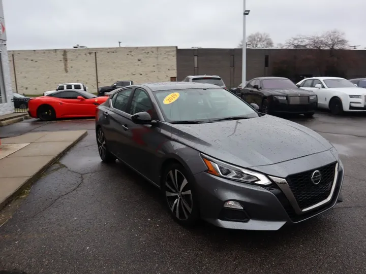 GRAY, 2019 NISSAN ALTIMA Image 4