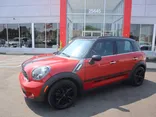 RED, 2014 MINI COUNTRYMAN Thumnail Image 2