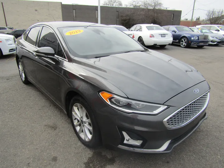 GREY, 2019 FORD FUSION ENERGI Image 4