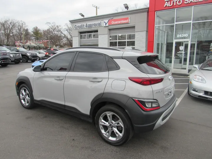 Silver, 2022 HYUNDAI KONA Image 2