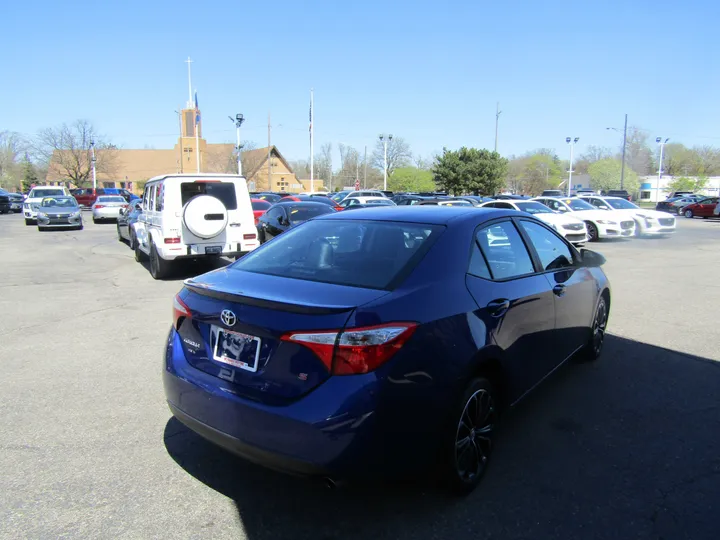 BLUE, 2016 TOYOTA COROLLA Image 6