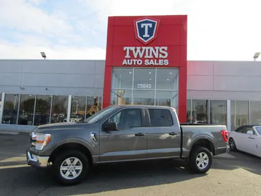 GREY, 2022 FORD F150 SUPERCREW CAB Image 