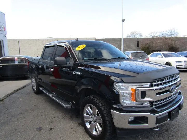 Black, 2018 FORD F150 SUPERCREW CAB Image 4