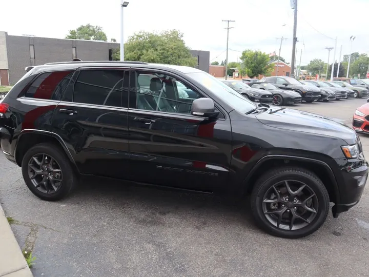 Black, 2021 JEEP GRAND CHEROKEE Image 5